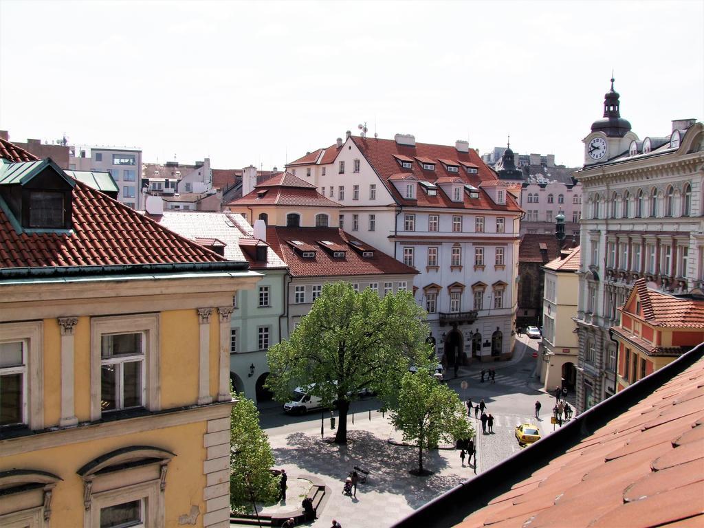Michalska - Old Town Apartment Praag Buitenkant foto