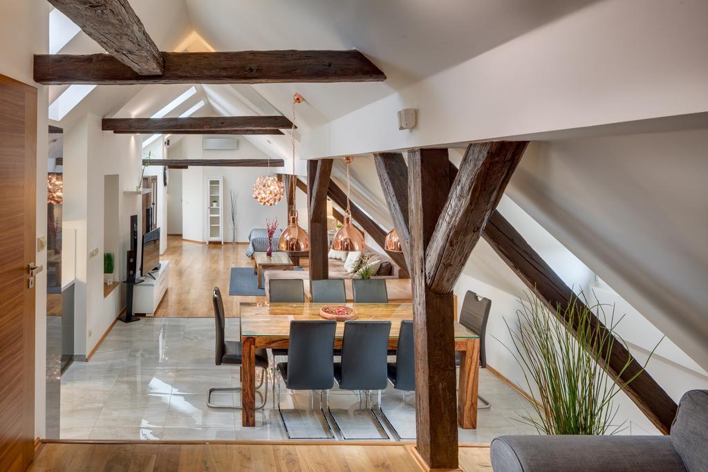Michalska - Old Town Apartment Praag Buitenkant foto