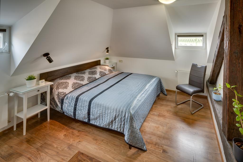 Michalska - Old Town Apartment Praag Buitenkant foto
