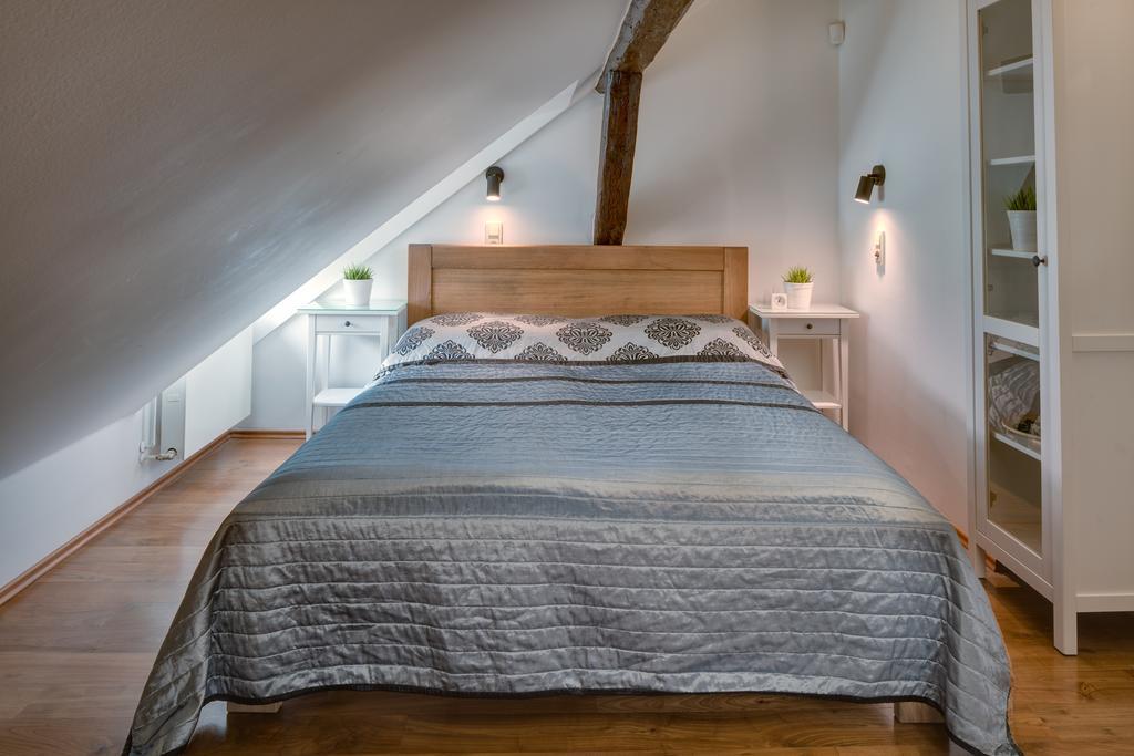 Michalska - Old Town Apartment Praag Buitenkant foto